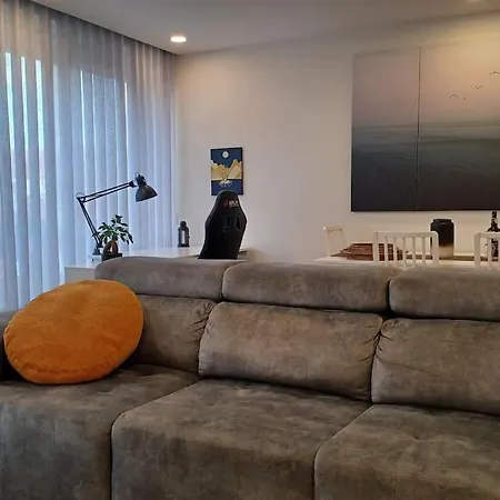 Apartment A H - Downtown *
