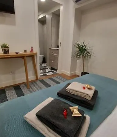 Apartment A H - Downtown *