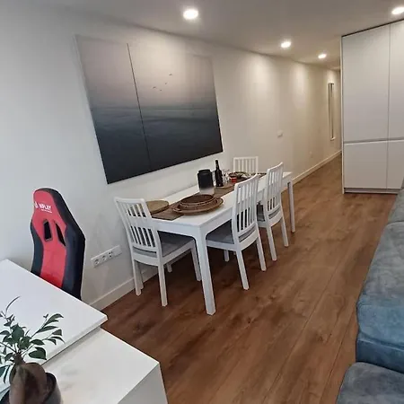 Apartment A H - Downtown