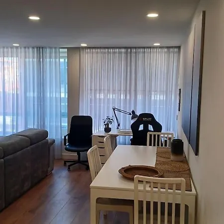 Apartment A H - Downtown *